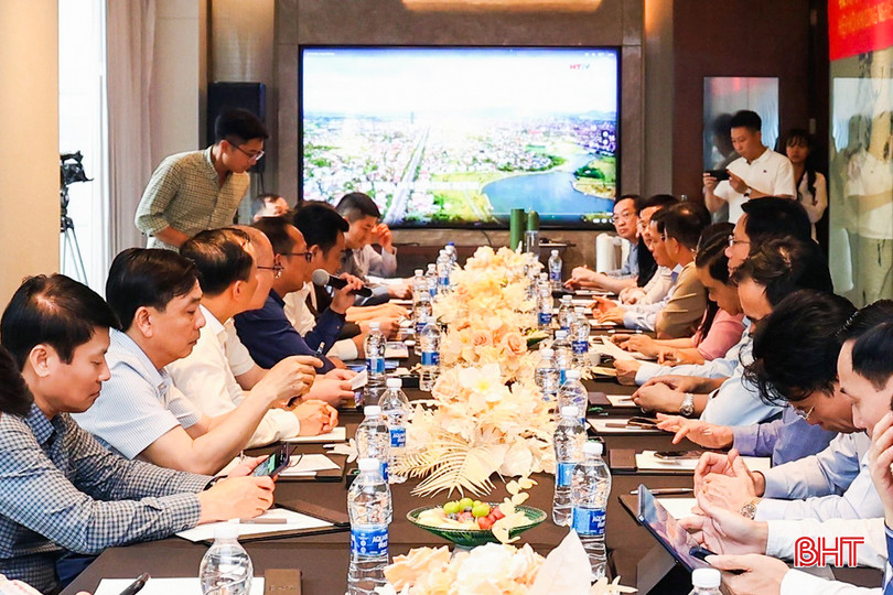 Toàn cảnh buổi làm việc. IMGL7825-opq789067017.jpg