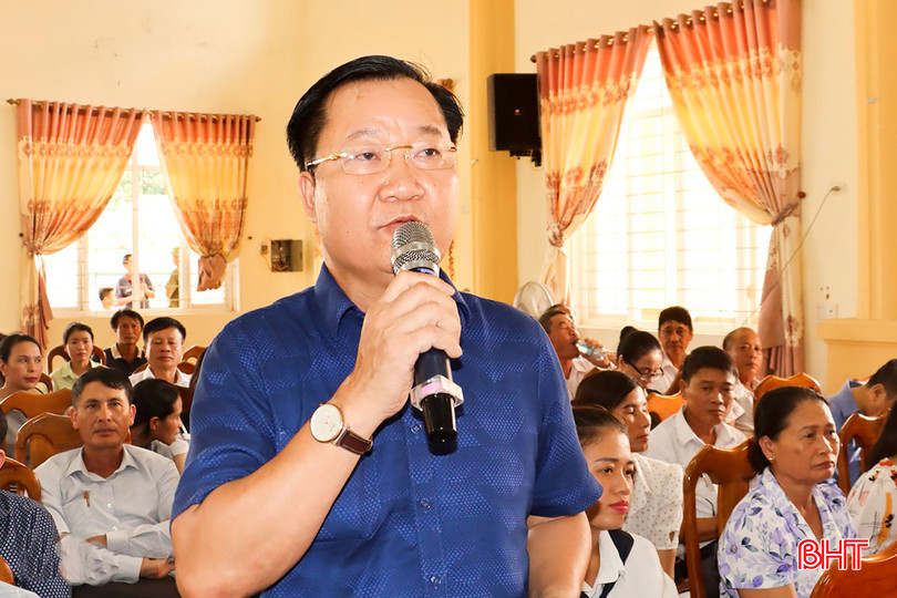 Cử tri Nguyễn Xuân Linh - Chủ tịch UBND xã Bùi La Nhân kiến nghị tỉnh sớm có giải pháp xử lý cơ sở vật chất sau sáp nhập đơn vị hành chính cấp xã... bqbht_br_7-8710.jpg