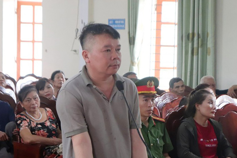 Nguyễn Tiến Dũng tại phiên toà xét xử lưu động. bqbht_br_z5549462063673-d32859b72fcb84b3181429f820b723f2-8005.jpg