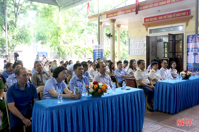 Đại biểu tham dự lễ phát động. 6.jpg