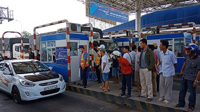 cam bien cam dung xe qua 5 phut de tranh tac tram thu phi dip tet