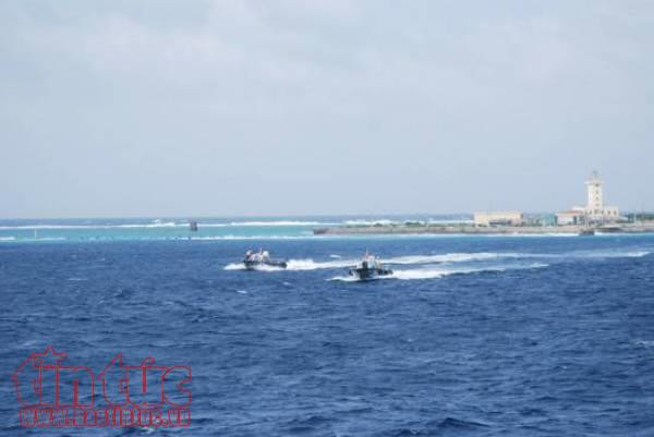 gian truan dua hang tet den truong sa