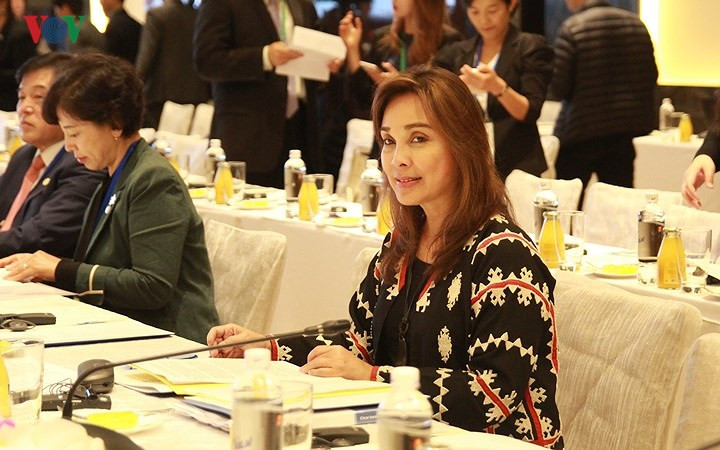 nhung bong hong thep cua chau a tbd tai appf 26