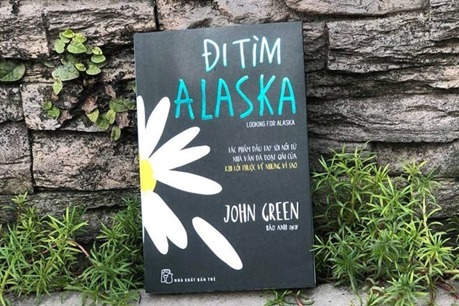 Sách Đi tìm Alaska của John Green. nhung cuon sach doc am long ngay se lanh
