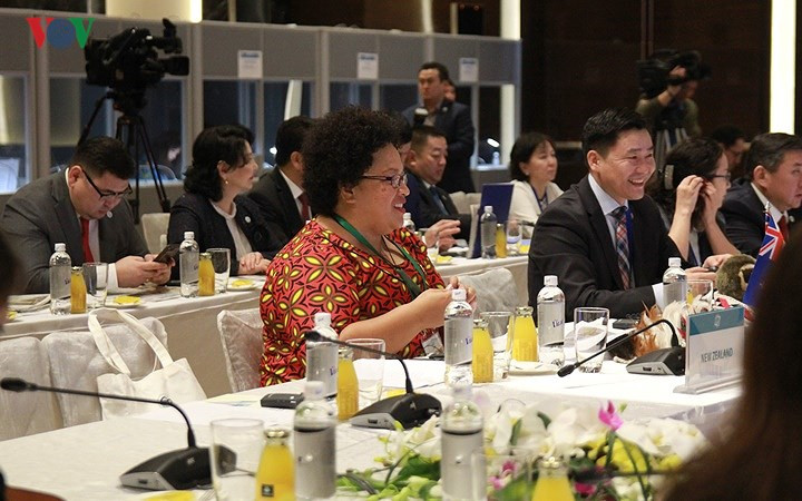 nhung bong hong thep cua chau a tbd tai appf 26