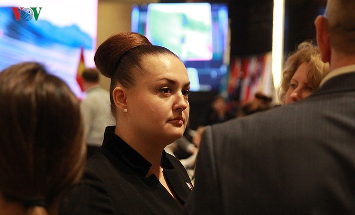 nhung bong hong thep cua chau a tbd tai appf 26