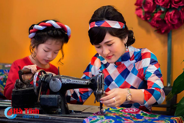 them bo anh co ba sai gon khien gioi tre ha tinh phat cuong