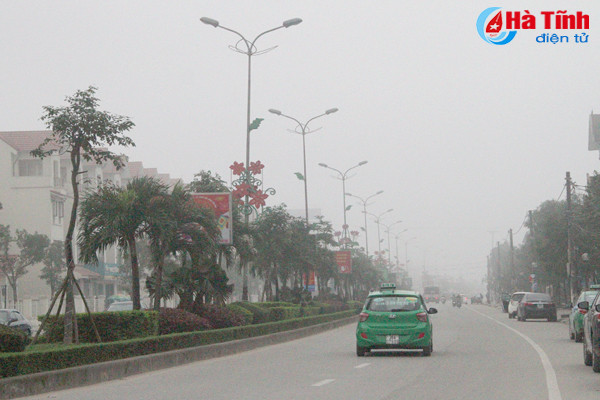 thanh pho ha tinh mo ao trong suong mu