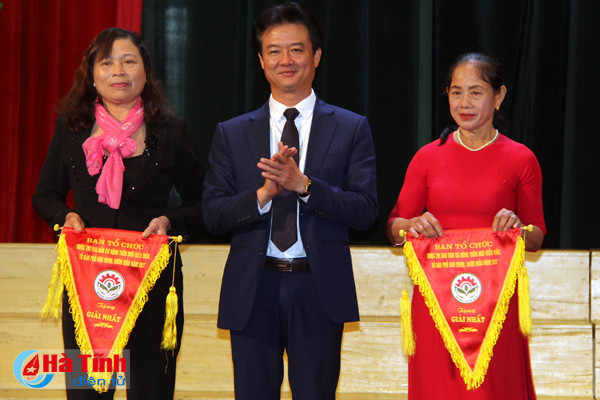 nghi xuan dan dau cac dia phuong o 4 phuong dien