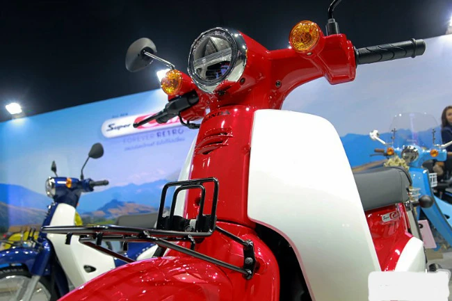 anh thuc te dau tien 2018 honda super cub tai dong nam a