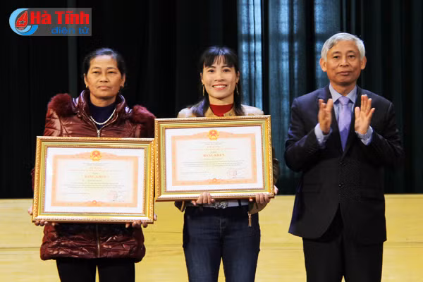 nghi xuan dan dau cac dia phuong o 4 phuong dien