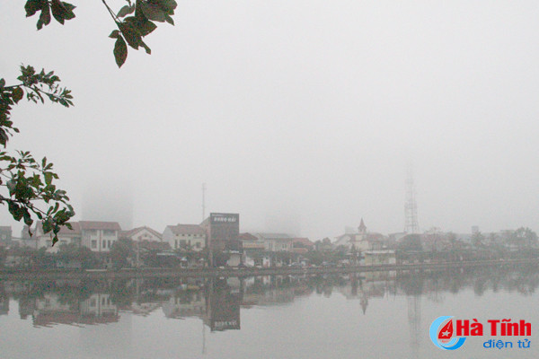 thanh pho ha tinh mo ao trong suong mu