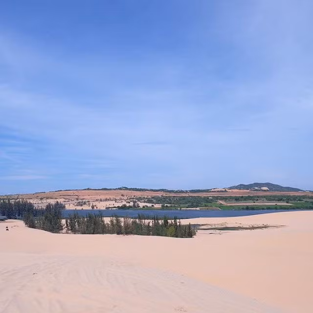 check in oc dao xanh giua long sa mac dang gay sot