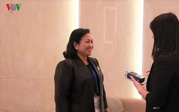 nhung bong hong thep cua chau a tbd tai appf 26