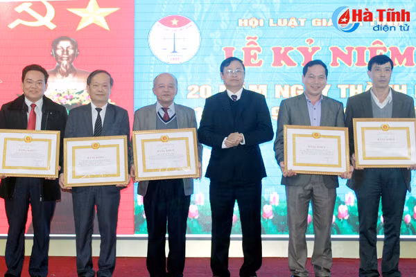 ky niem 20 nam thanh lap hoi luat gia ha tinh