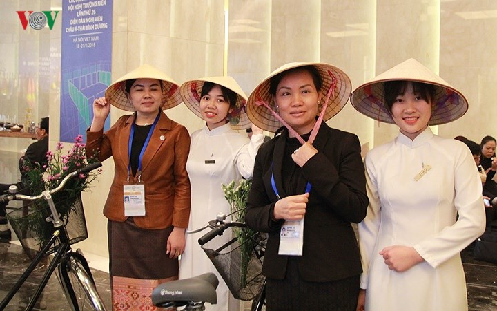 nhung bong hong thep cua chau a tbd tai appf 26