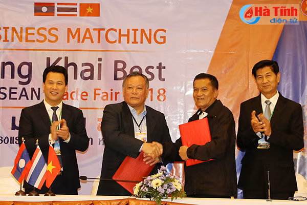 hoi nghi 9 tinh 3 nuoc thai lan lao viet nam co su dung duong 8 va duong 12