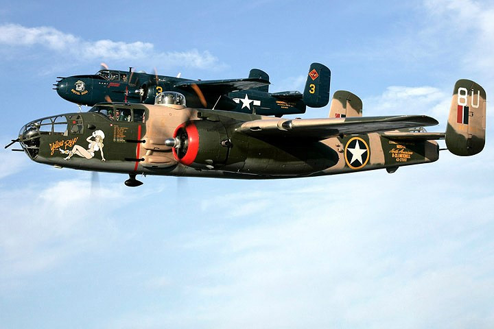 sieu pham oanh tac co bong hong vang b 25 van bay tot sau 80 nam