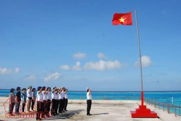 gian truan dua hang tet den truong sa