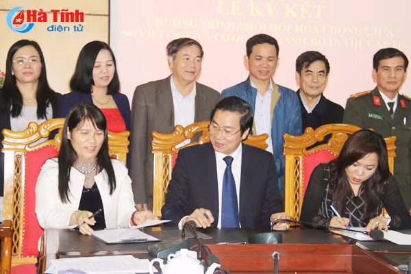 phoi hop phat trien chieu sau hoat dong van hoa the thao va du lich