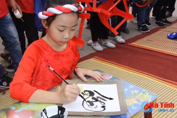 ong do nhi mua thu phap dieu nghe tai hoi cho mua xuan