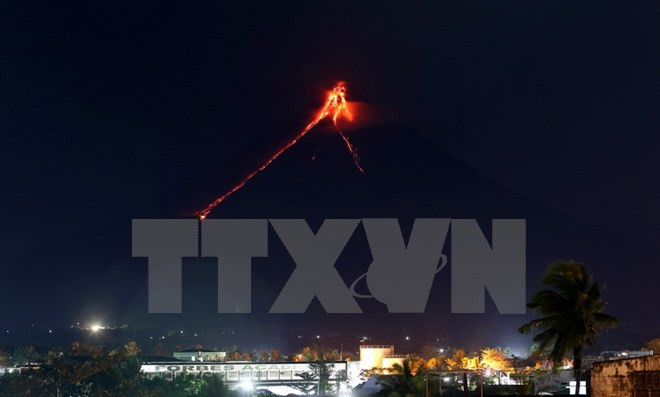 philippines so tan nguoi dan dong cua cac truong hoc gan nui lua mayo