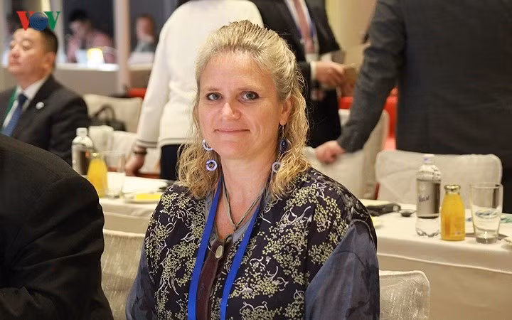 nhung bong hong thep cua chau a tbd tai appf 26