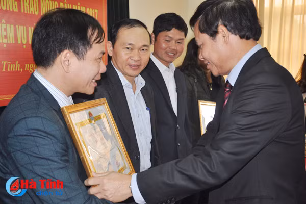 cai gi nong dan can thi hoi phai tap trung chi dao thuc hien