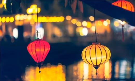 Báo Anh nói về “những lễ hội ấn tượng nhất của Việt Nam” ảnh 1