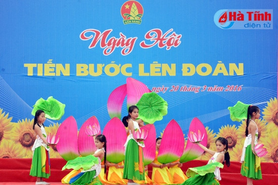 Tưng bừng ngày hội “Tiến bước lên Đoàn” ảnh 2
