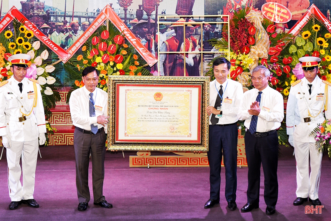 Lễ hội đền Chiêu Trưng - linh thiêng và rực rỡ!