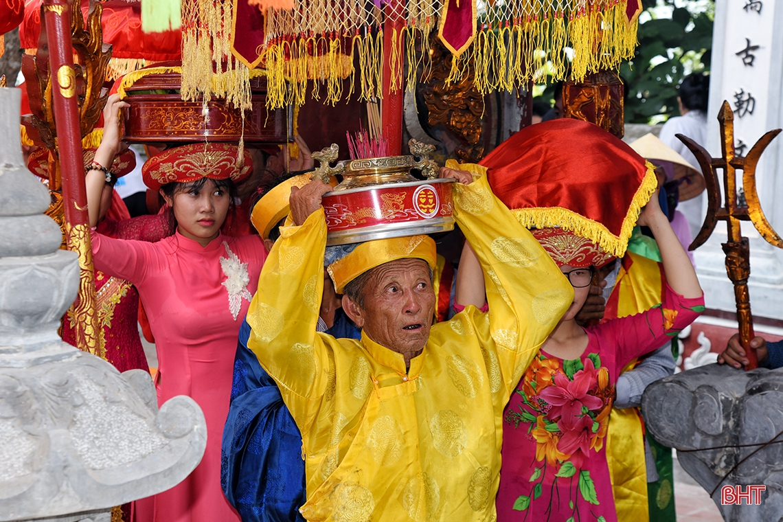 Lễ hội đền Chiêu Trưng - linh thiêng và rực rỡ!