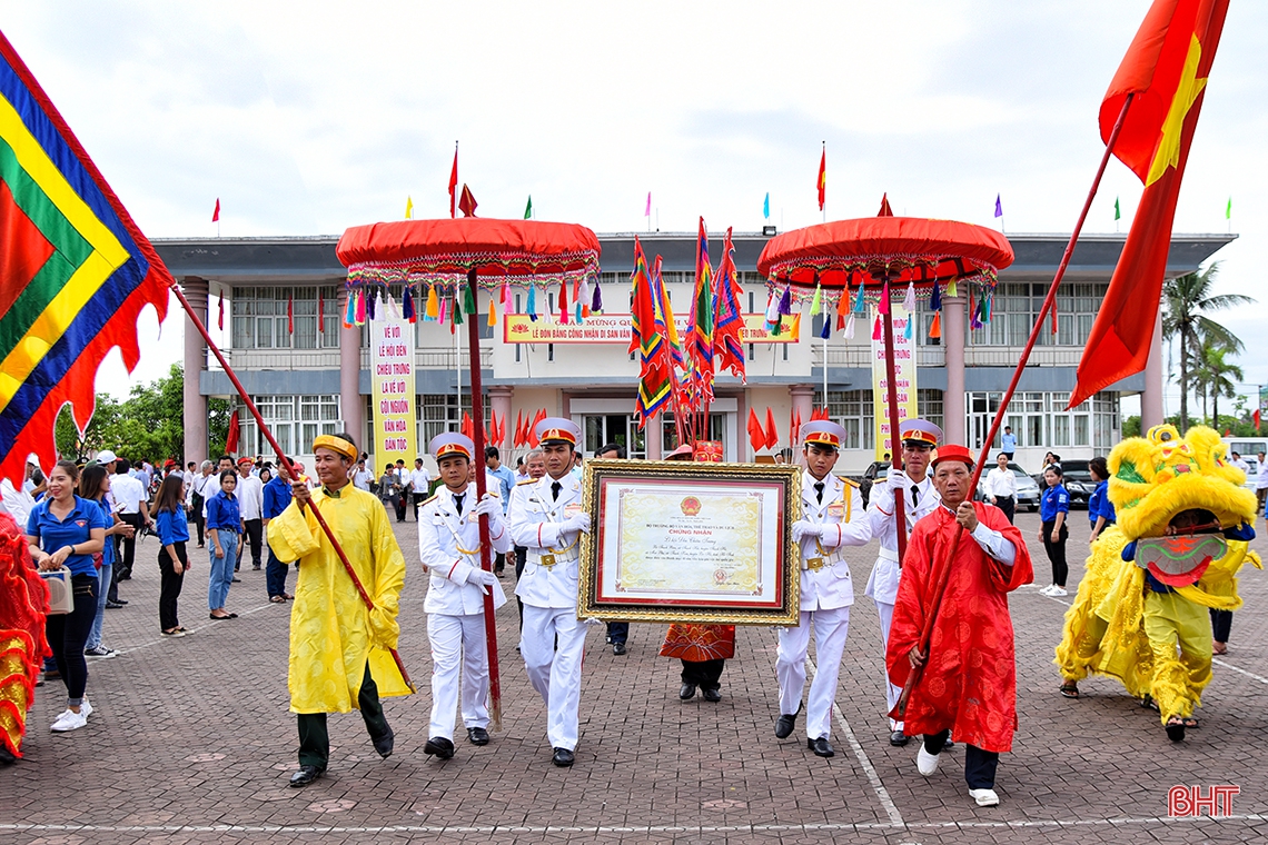 Lễ hội đền Chiêu Trưng - linh thiêng và rực rỡ!