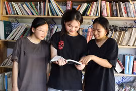 Khi tri thức trở thành "trang sức" của phụ nữ thế hệ mới