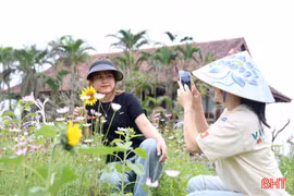 Người trẻ Hà Tĩnh làm video quảng bá du lịch quê hương