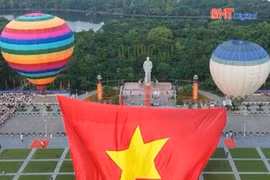 Lần đầu tiên Nghệ An tổ chức hoạt động bay đại kỳ Tổ quốc 