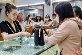 Doanh nghiệp, người dân nói gì về quy định mới khi mua bán vàng?