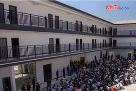 Đưa trên 450 công dân ở Myanmar về nước an toàn