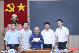 Sở Nội vụ làm việc với người dân xã Hương Xuân về đề xuất hỗ trợ nhà ở