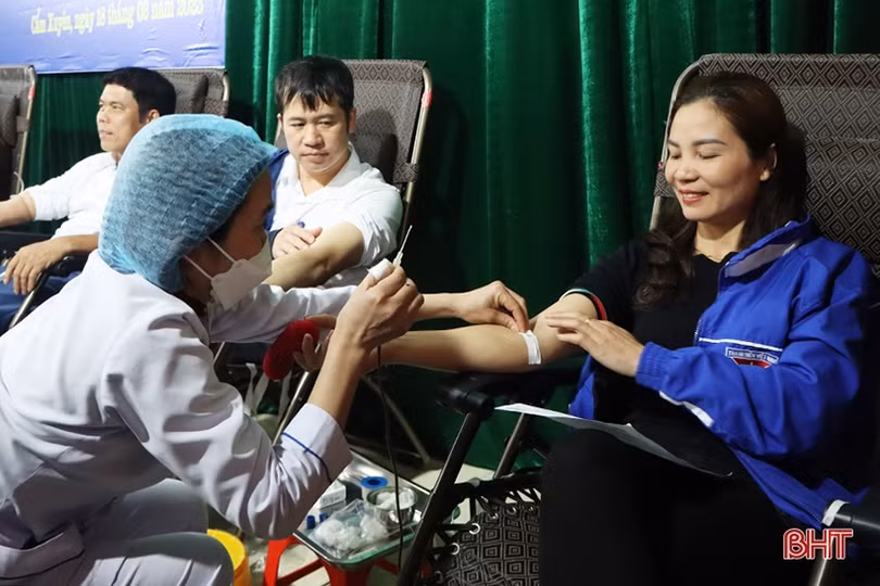 Cẩm Xuyên thu về 355 đơn vị máu trong ngày hội hiến máu tình nguyện