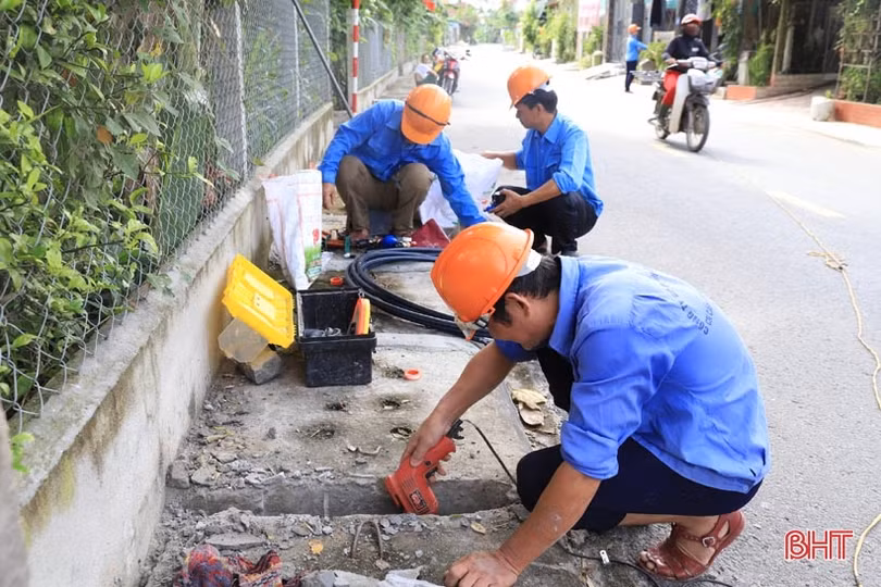 Mở rộng mạng lưới, đưa nước sạch đến với người dân miền núi Hà Tĩnh