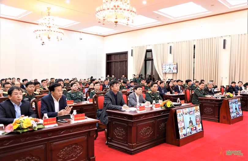 Phát huy sức mạnh tổng hợp xây dựng, củng cố nền quốc phòng toàn dân