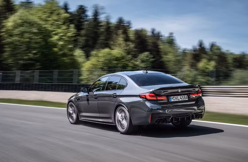 Top 5 chiếc xe sedan nhanh nhất thị trường năm 2023