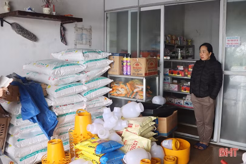 Giá thức ăn chăn nuôi “neo cao”, người dân, doanh nghiệp đều lỗ