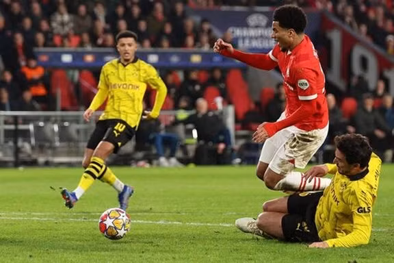 Tổng hợp lượt đi vòng 1/8 Cup C1: Người Đức và Tây Ban Nha run rẩy