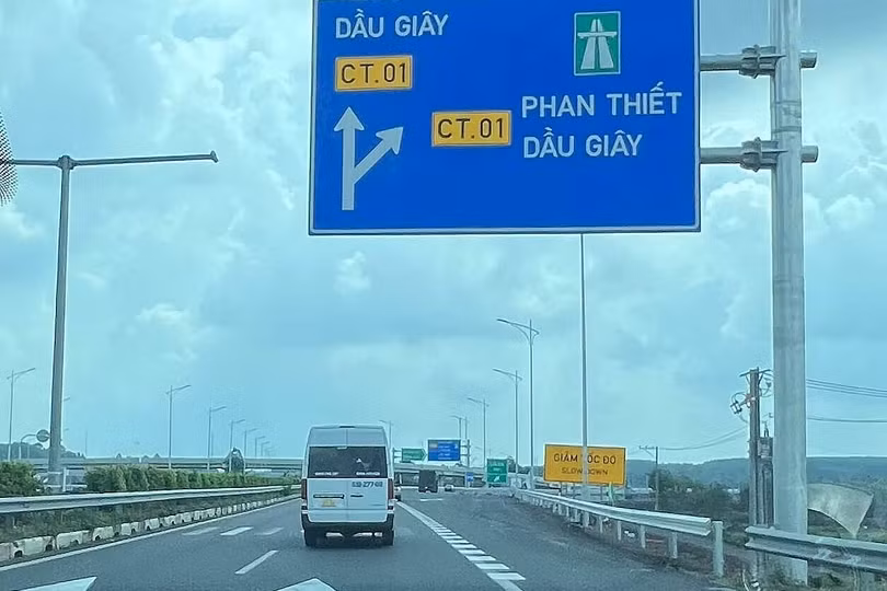 Những điều cần nhớ trước khi lái xe vào đường cao tốc