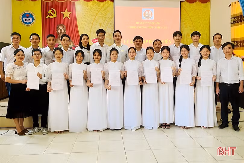 Nỗ lực phát triển đảng viên là học sinh ở Vũ Quang