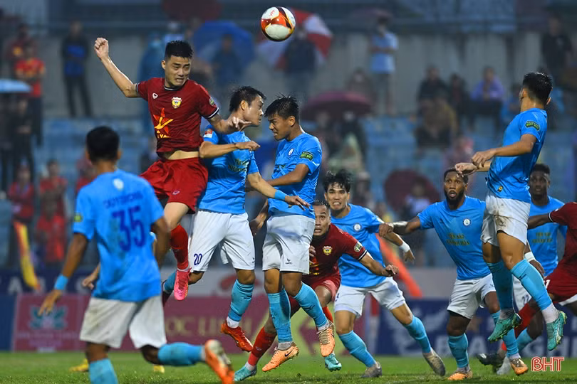 Hồng Lĩnh Hà Tĩnh có chiến thắng thứ 3 liên tiếp