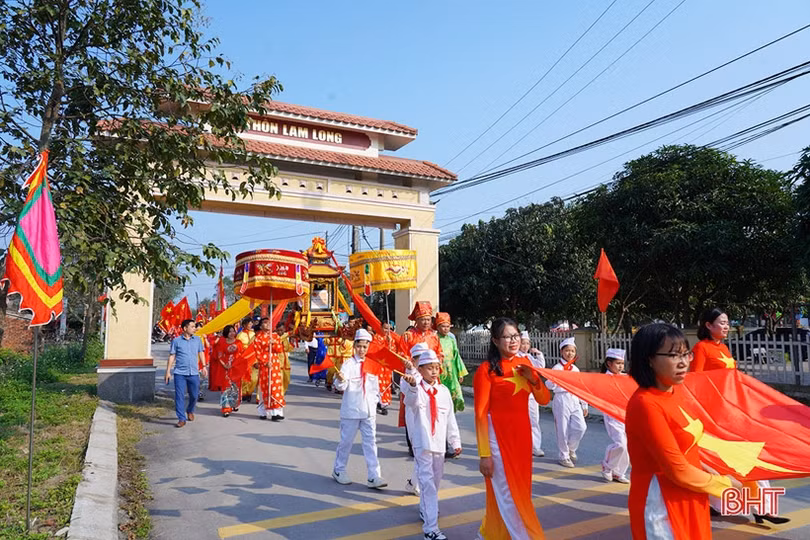 Đón nhận di tích lịch sử văn hoá cấp tỉnh nhà thờ Đậu Thi