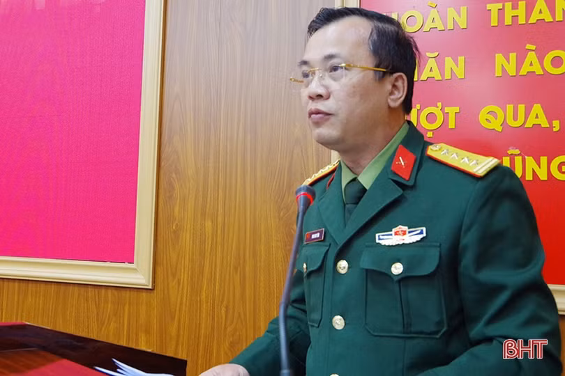 Bộ CHQS tỉnh Hà Tĩnh công bố các quyết định về công tác cán bộ